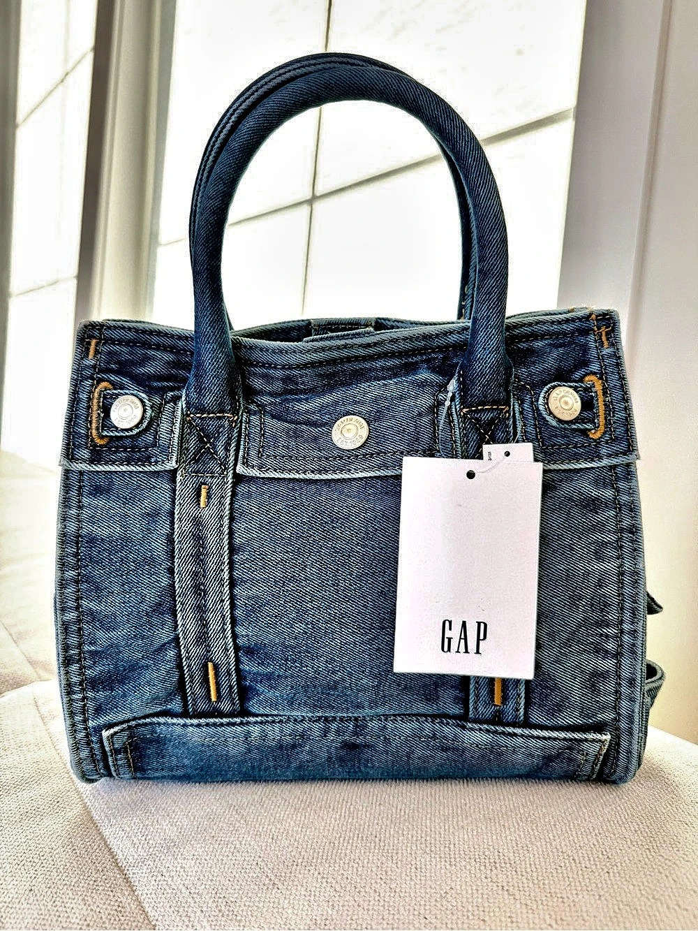 GAP Small Denim Five Pocket Tote Bag w/ Crossbody Strap- Medium
Wash - NWT